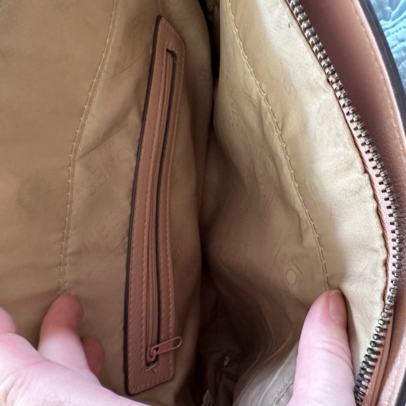 Dusky pink Jones New York purse. Large with many pockets. - Picture 6 of 6